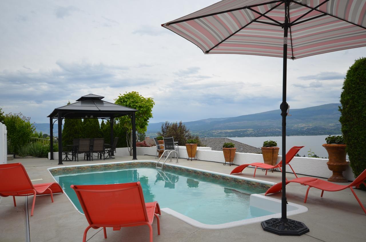 Bella Luna Bed And Breakfast West Kelowna Zewnętrze zdjęcie